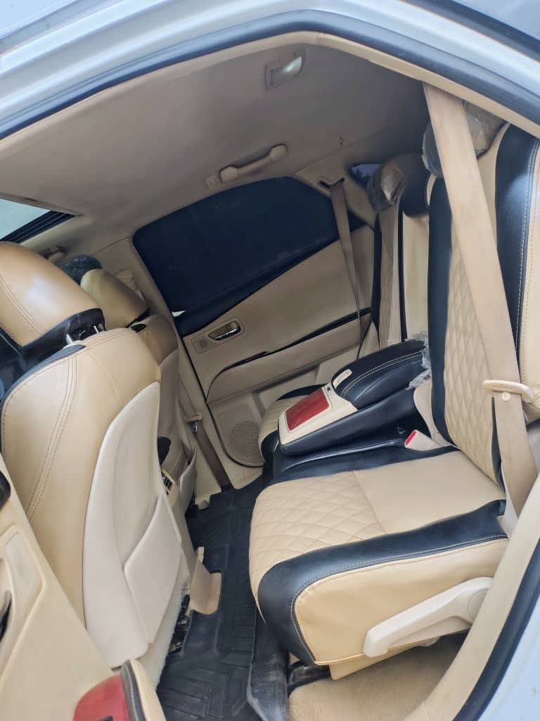 A picture of Lexus RX350 2010