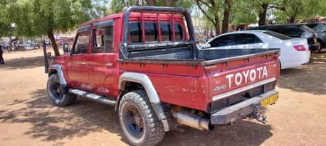 A picture of Landcruser milion 35.9 Tanzania Manual Diesel 1hz 0784857610 kama_una_uza_gari_lako_nitumie