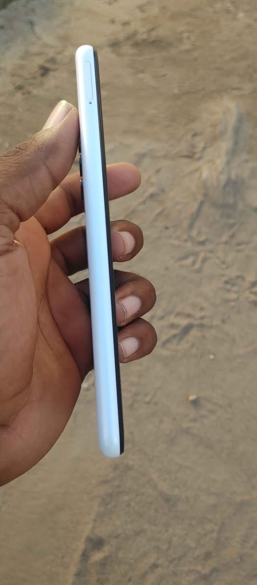 A picture of Samsung galaxy wide6