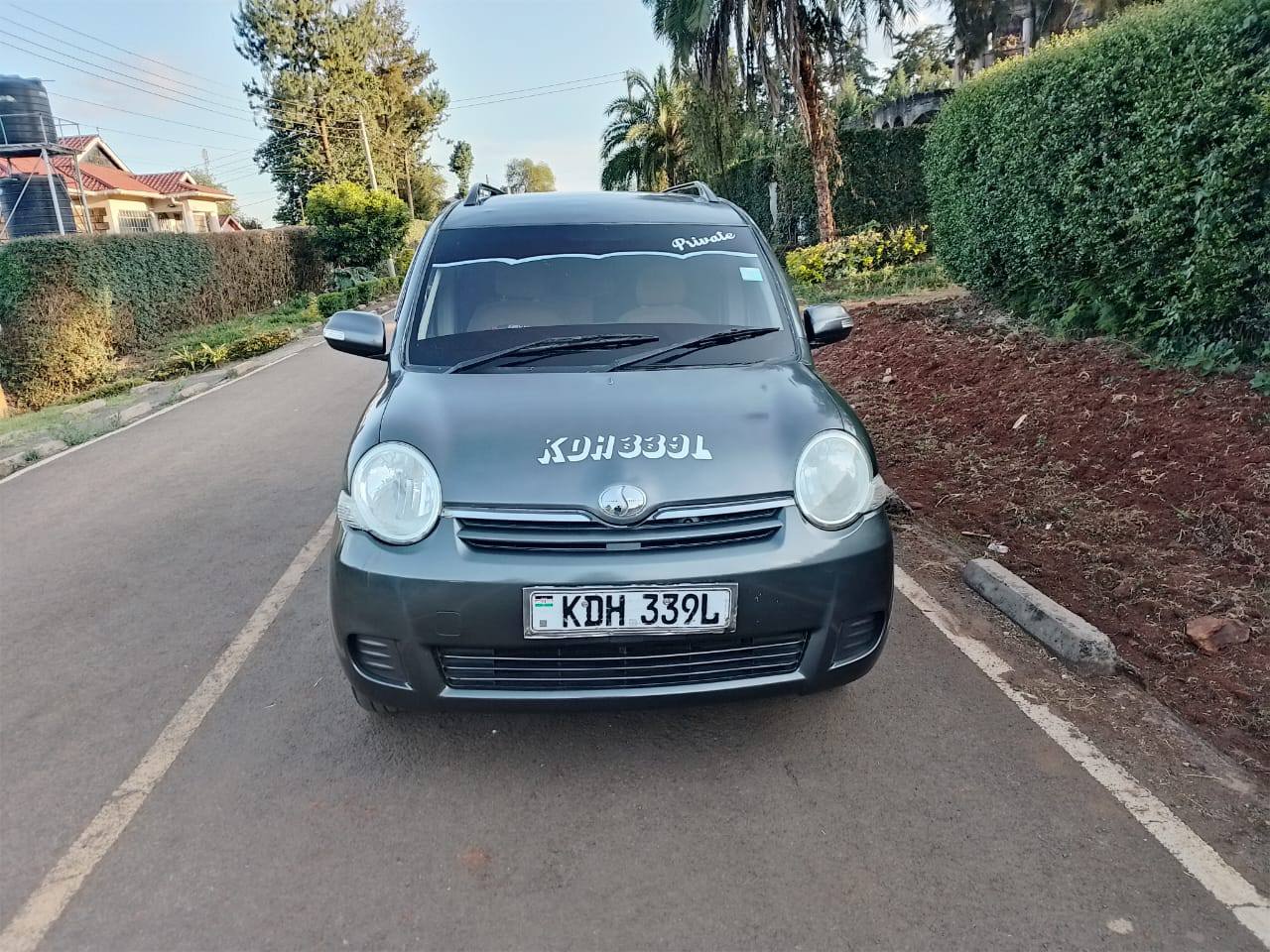 toyota sienta