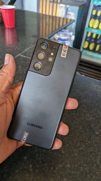 A picture of Samsung s21 ultra