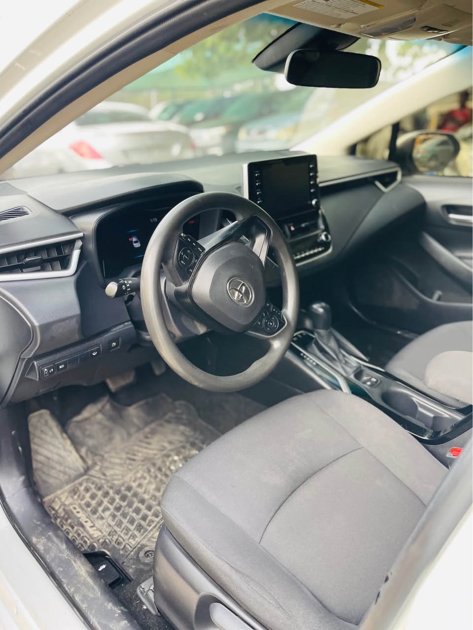 A picture of 2020 TOYOTA COROLLA HYBRID FOREIGN USED SUPER CLEAN