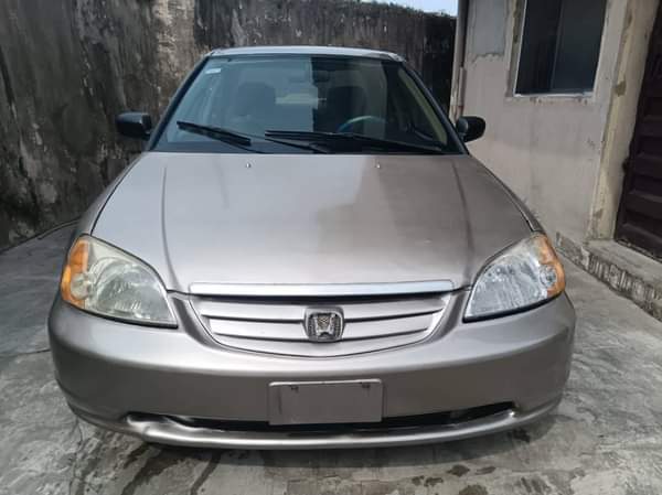 A picture of 03 Honda civic for sale Engine gear AC working perfectly