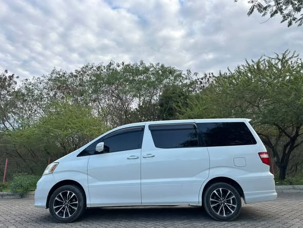 A picture of Car price 15 5milion Toyota Alphard six Contact Year 2005