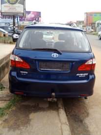 A picture of Toyota verso