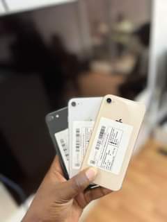 A picture of iPhone 8G