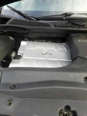 A picture of 2013 Lexus 350 1