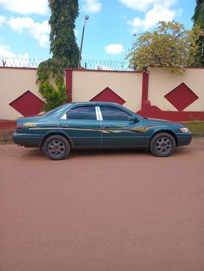 A picture of Very clean toyota camry