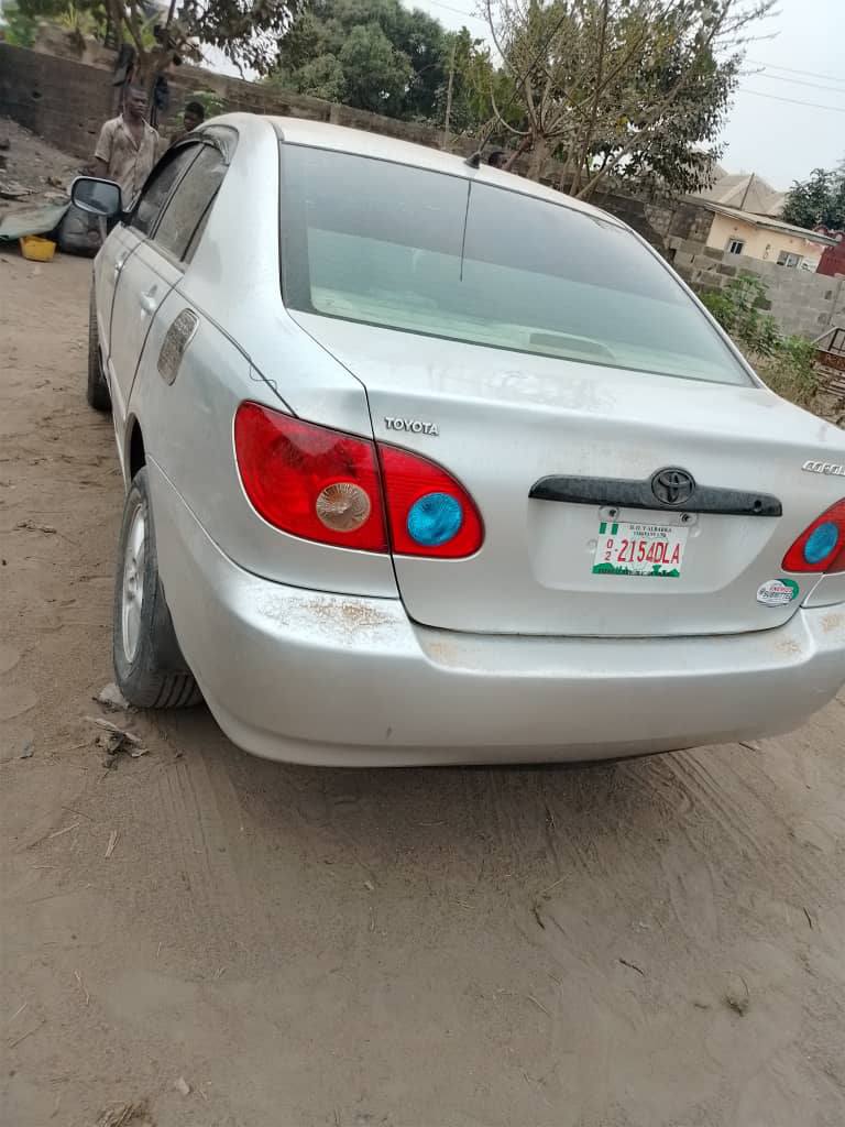 A picture of Toyota Corolla 06