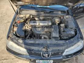 A picture of Distress 2002 peugeot 406 E10 engine
