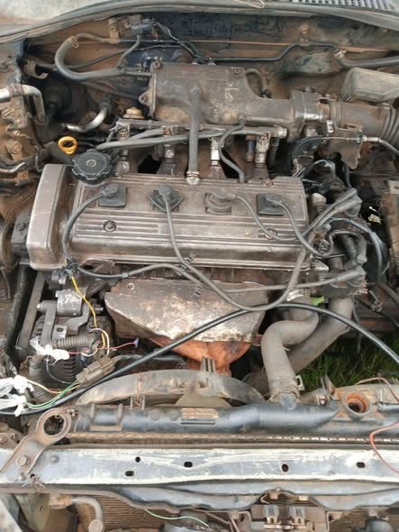 A picture of 1999 Toyota wagon
