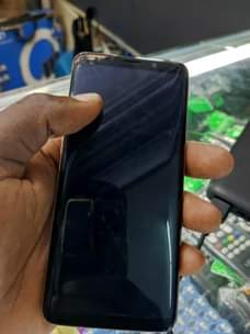 A picture of SAMSANG GALAXY S9 Duos