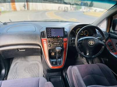 A picture of Toyota harrier