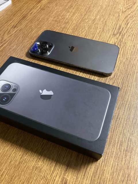 iPhone M.
