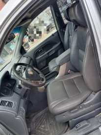 A picture of Honda pilot