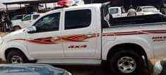 A picture of Sweet and smooth ride TOYOTA HILUX super clean and Classic