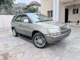 A picture of 2003 rx 300