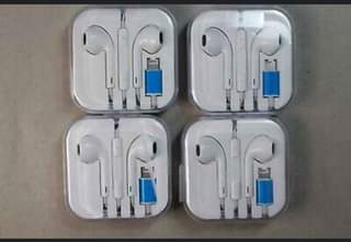 earphones