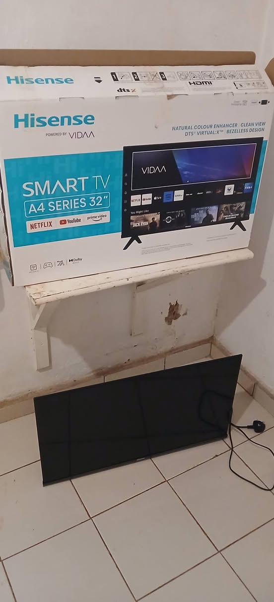 A picture of 32inch FRAMELESS SMART Hisense TV