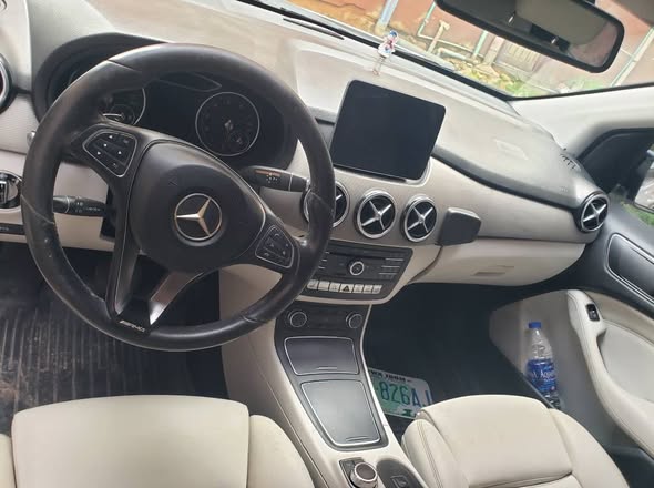A picture of Mercedes Benz Bclass
