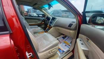 A picture of Model Rx330 Year 2009 Status Foreign us Price 5 2m