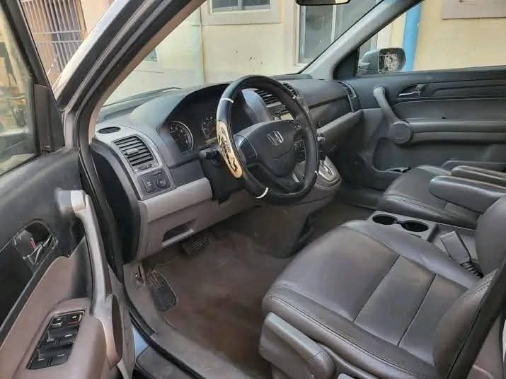A picture of Honda CR V