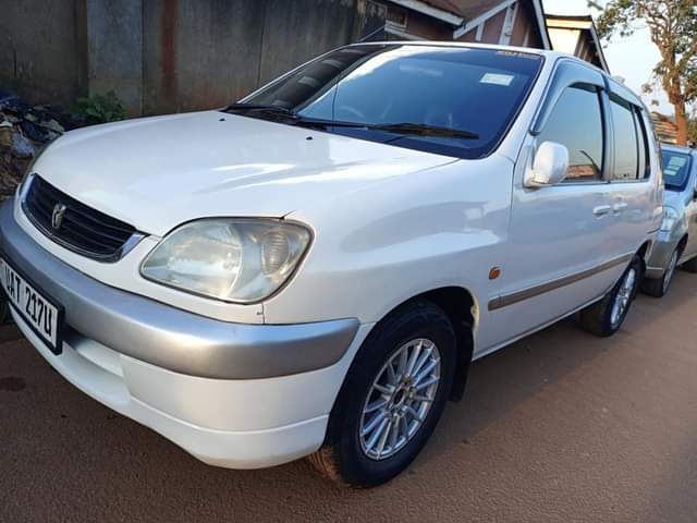 A picture of Toyota Raum
