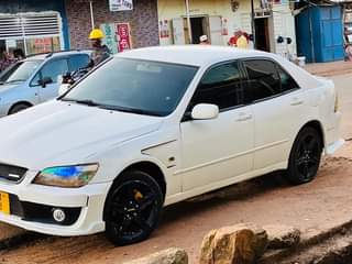 A picture of Alteza milion 6.9 Haipungui Ipo mwanza Automatic Engine safi 0784857610