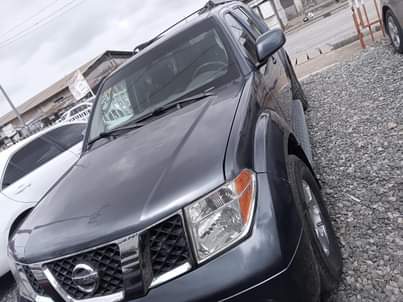 A picture of Extremely very clean first body used toks standard 06 Nissan