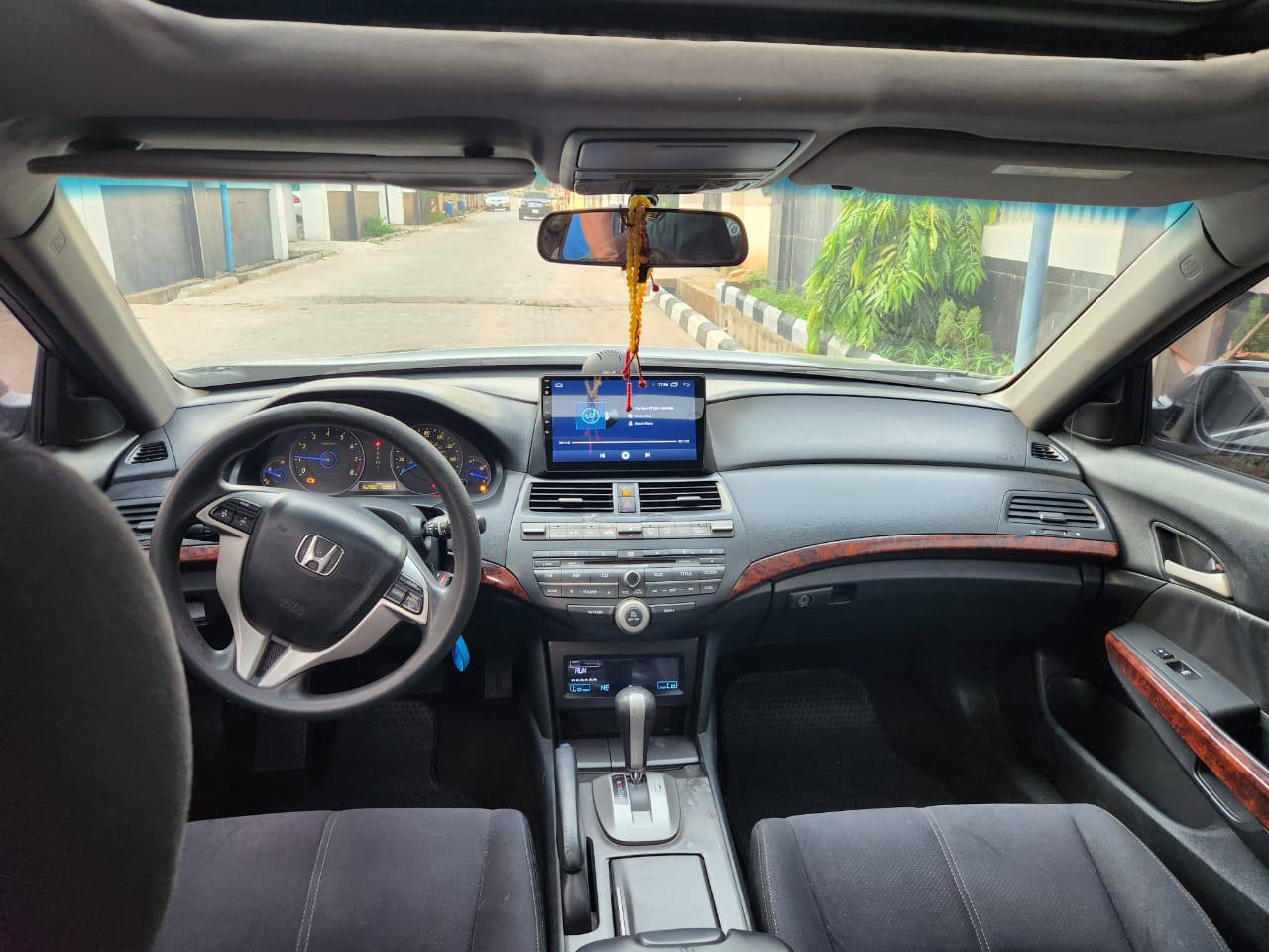 A picture of Very Clean And Sound Honda Crosstour 2010 upgraded fully to