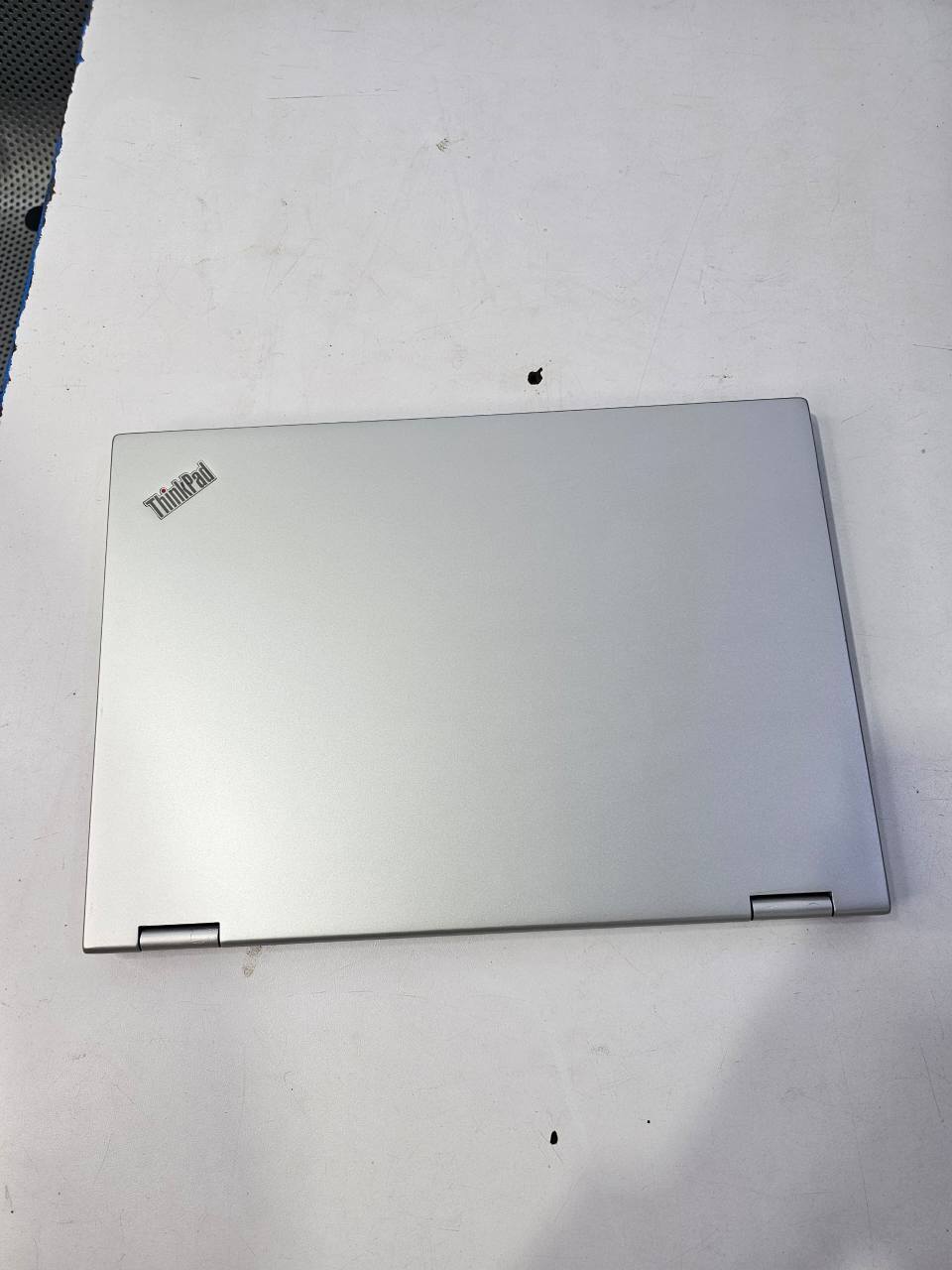 A picture of Lenovo yoga 370