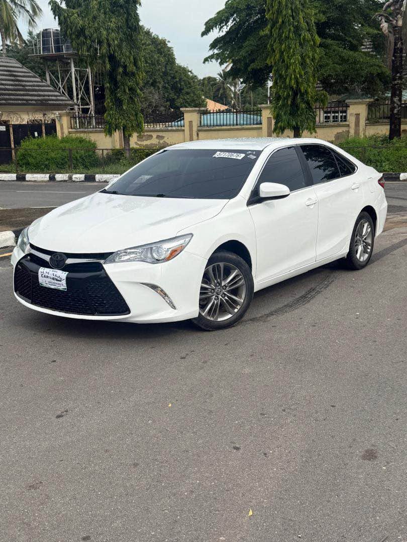A picture of Foreign Toyota Camry 2015