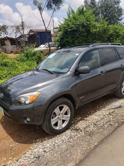 A picture of Clean Registered 2009 Toyota RAV4 5.5m net price Abuja 08136543220