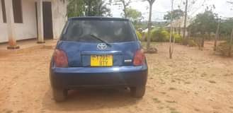 A picture of Toyota Ist Full A c Bei mil 6 5 Tairi