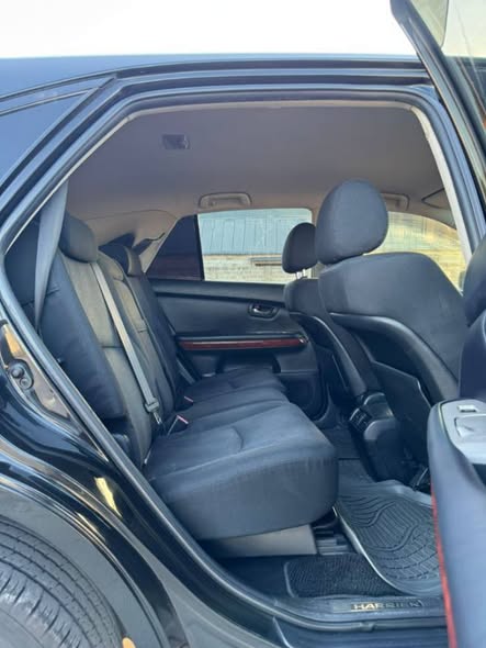 A picture of Toyota Harrier