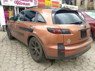 A picture of Infiniti FX35 2005
