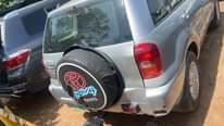 A picture of RAV4 2004 2005 super clean