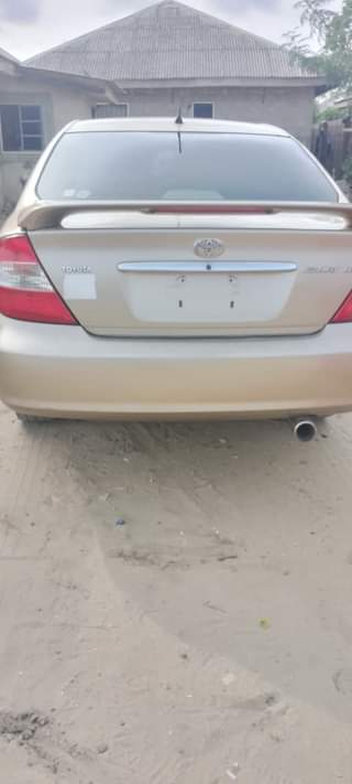 A picture of Toyota Camry v6