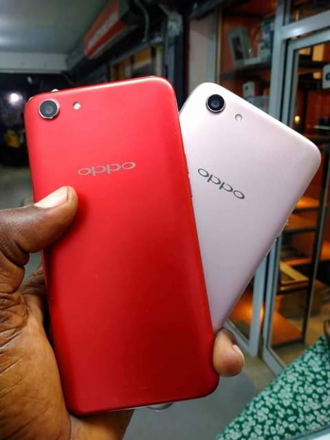 A picture of OPPO A83 128GB RAM6 TSH.100 000