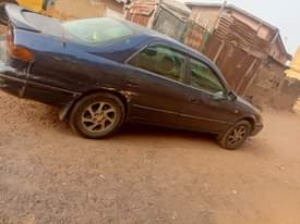 A picture of 2001 Toyota Camry europe 6 plug