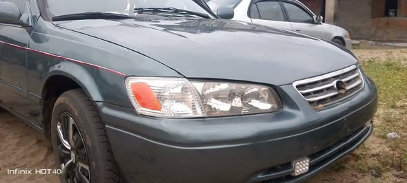 A picture of TOYOTA CAMRY 4PLUG