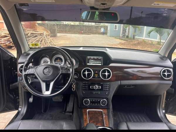 A picture of 2014 MERCEDES GLK 350 TOK STANDARD DOUBLE PANORAMIC ROOF Price