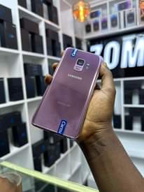 A picture of Samsung galaxy s10 plus 5G accessible now premium dubai used