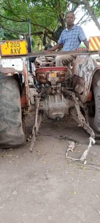 A picture of Tractor