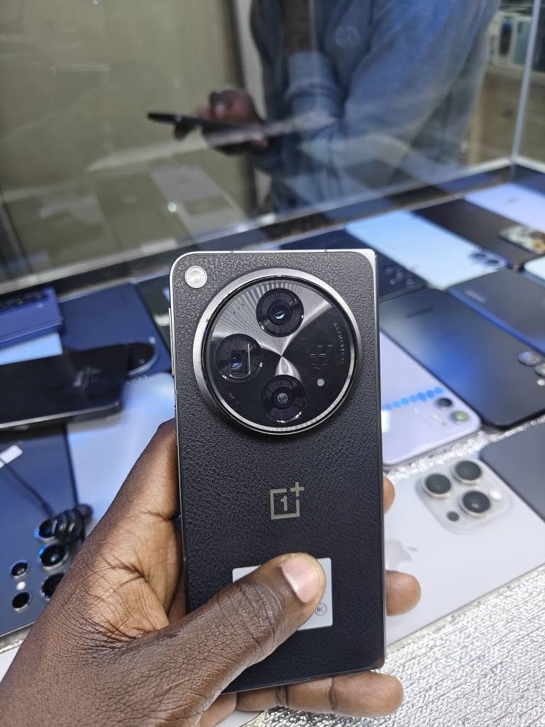 A picture of ONEPLUS OPEN