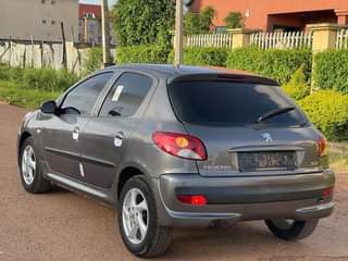 A picture of Car