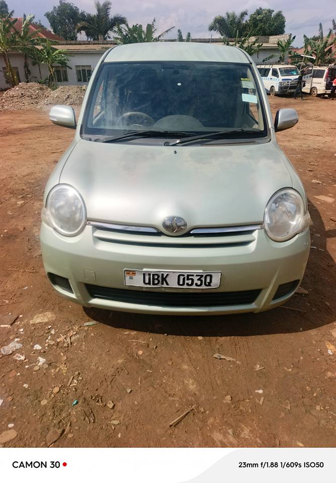 toyota sienta