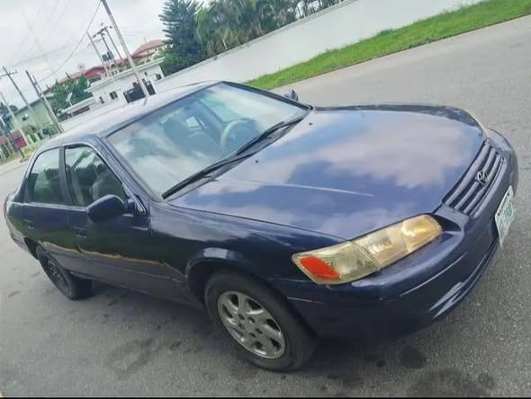 A picture of Toyota camry crystal light