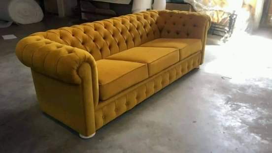 classifieds/furniture sofas