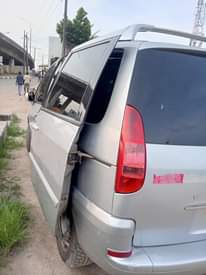 A picture of Peugeot 807